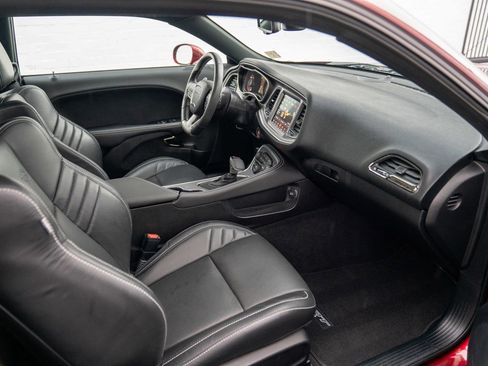Used 2019 Dodge Challenger SRT Hellcat Redeye RWD image 24