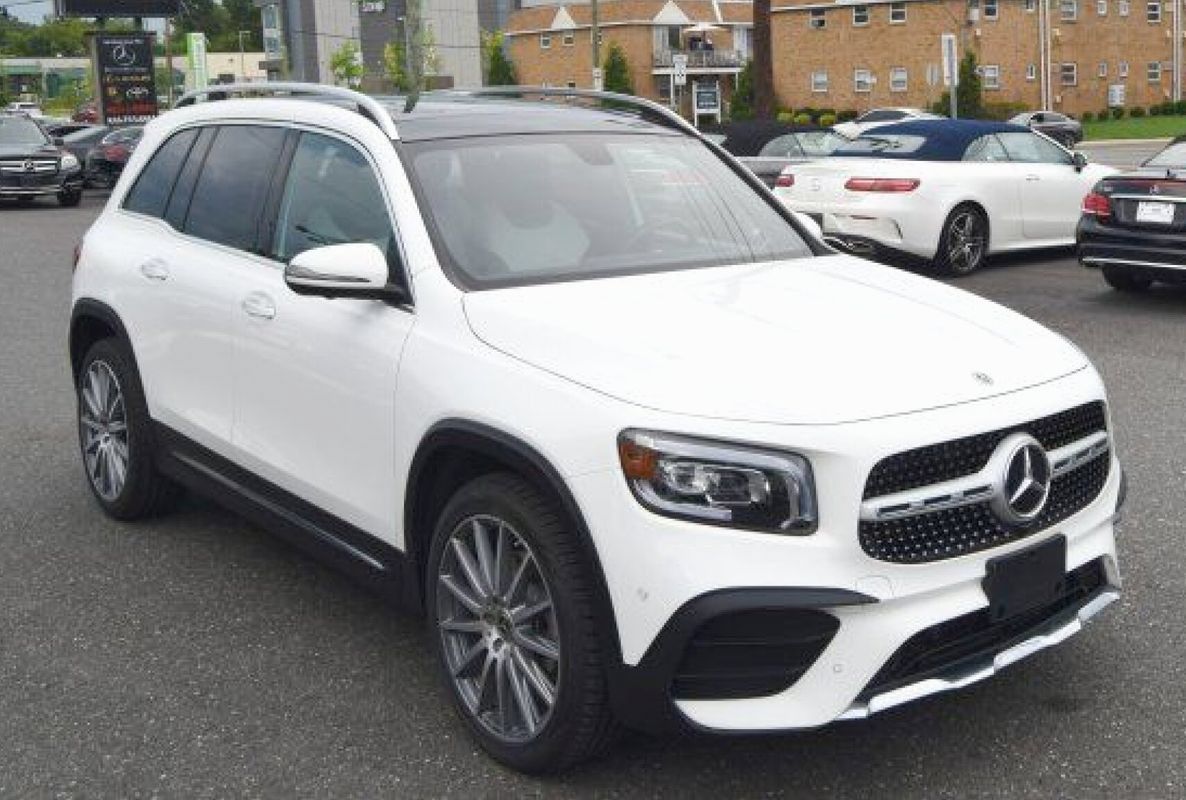 Used 2022 Mercedes-Benz GLB 250 4MATIC image 7