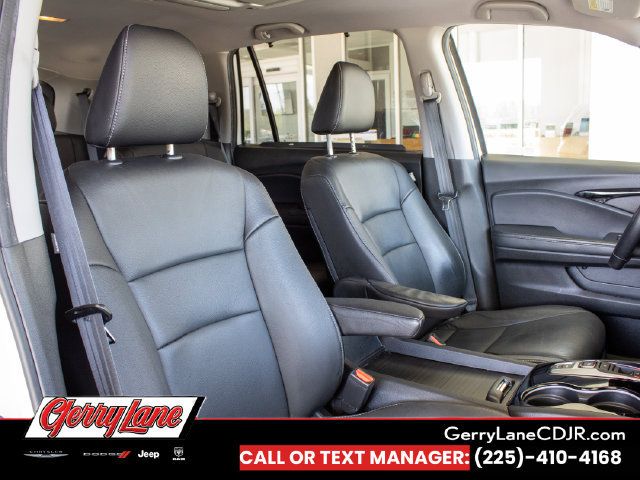 Used 2021 Honda Pilot Touring image 15