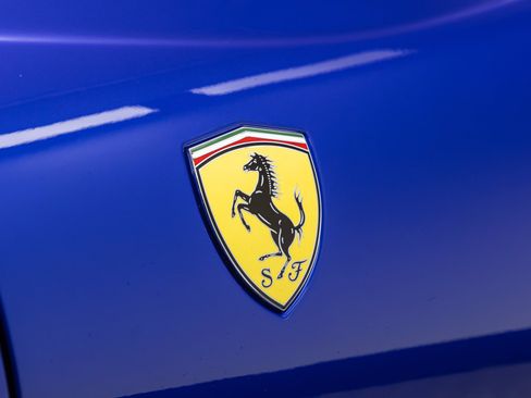 Used 2020 Ferrari 812 Superfast RWD image 51