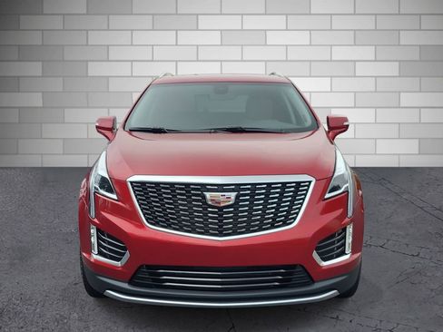 Certified 2022 Cadillac XT5 Premium Luxury w/ LPO, Premium Carpet Package FWD image 8