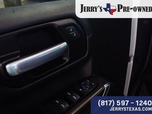 Used 2020 Chevrolet Silverado 1500 RST w/ Texas Edition AWD/4WD image 16