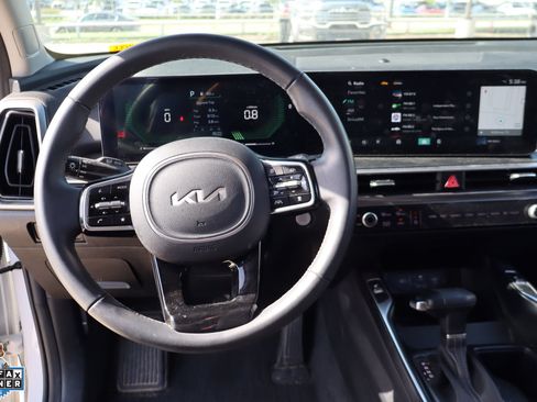 Used 2025 Kia Sorento S FWD image 18