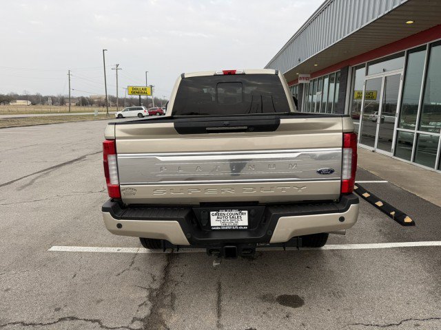Used 2017 Ford F250 Platinum w/ Platinum Ultimate Package AWD/4WD image 12