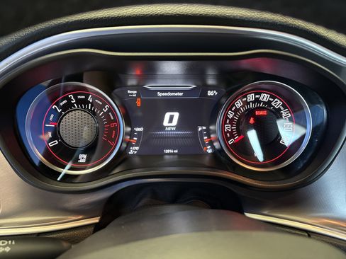 Used 2019 Dodge Challenger R/T Scat Pack w/ Driver Convenience Group RWD image 17