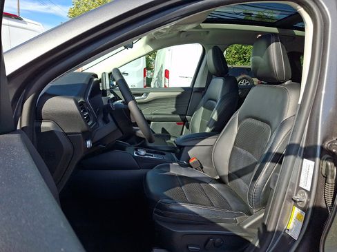 Used 2022 Ford Escape SEL AWD/4WD image 14