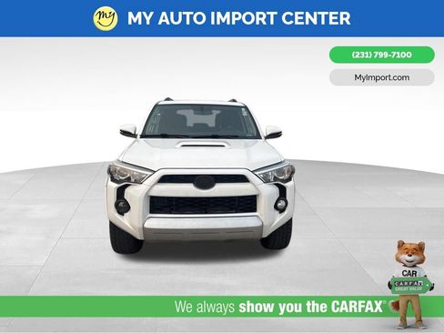 Used 2019 Toyota 4Runner TRD Off-Road Premium AWD/4WD image 2