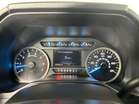 Used 2016 Ford F150 XLT w/ Equipment Group 302A Luxury AWD/4WD image 13
