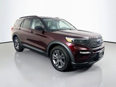 Used 2022 Ford Explorer XLT w/ Equipment Group 202A