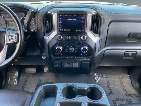 Used 2023 GMC Sierra 2500 SLT w/ Gooseneck/5TH Wheel Package AWD/4WD image 11
