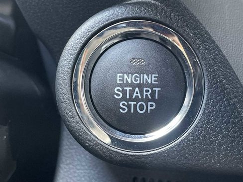 Certified 2025 Subaru Crosstrek 2.0i Premium image 20