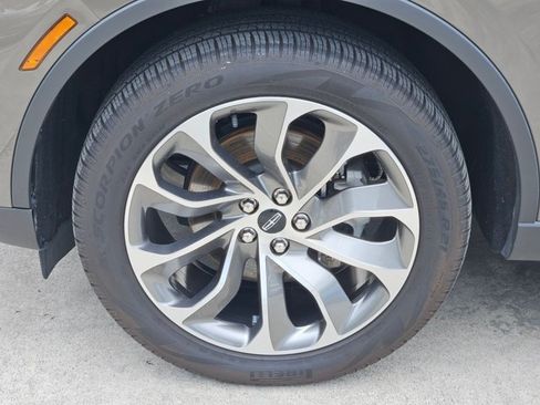 Used 2025 Lincoln Aviator Reserve AWD/4WD image 23