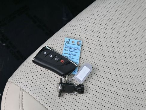 Used 2025 Lexus RX 350 Premium Plus image 19