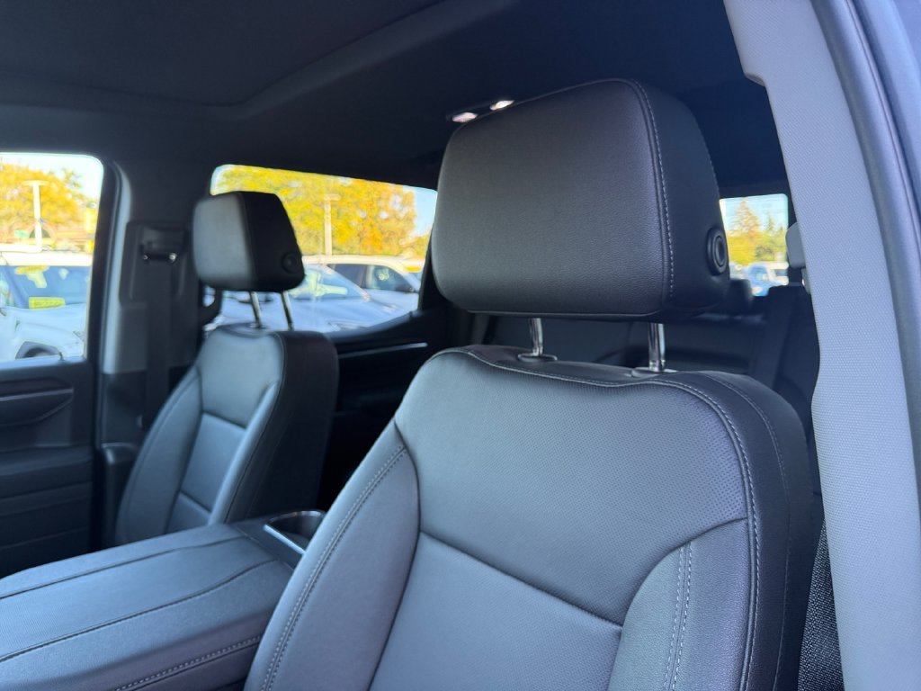 New 2026 GMC Sierra 1500 SLT w/ SLT Premium Package AWD/4WD image 38