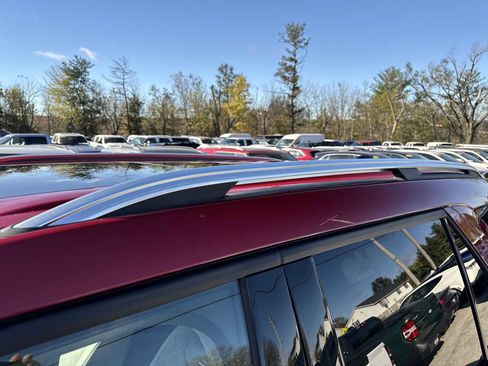 Used 2025 Ford Explorer Platinum w/ LUX Leather Package image 15