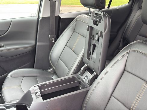 Used 2024 Chevrolet Equinox Premier AWD/4WD image 18