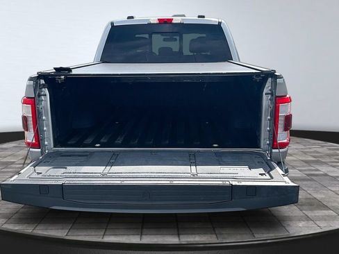 Used 2021 Ford F150 Lariat w/ Equipment Group 502A High AWD/4WD image 18
