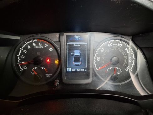 Used 2018 Toyota Tacoma SR RWD image 9