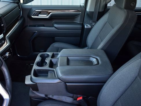 Used 2024 GMC Sierra 1500 Elevation image 21