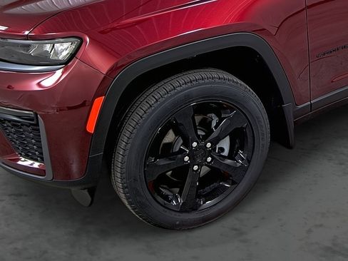 New 2026 Jeep Grand Cherokee Limited w/ Limited Altitude Package AWD/4WD image 7