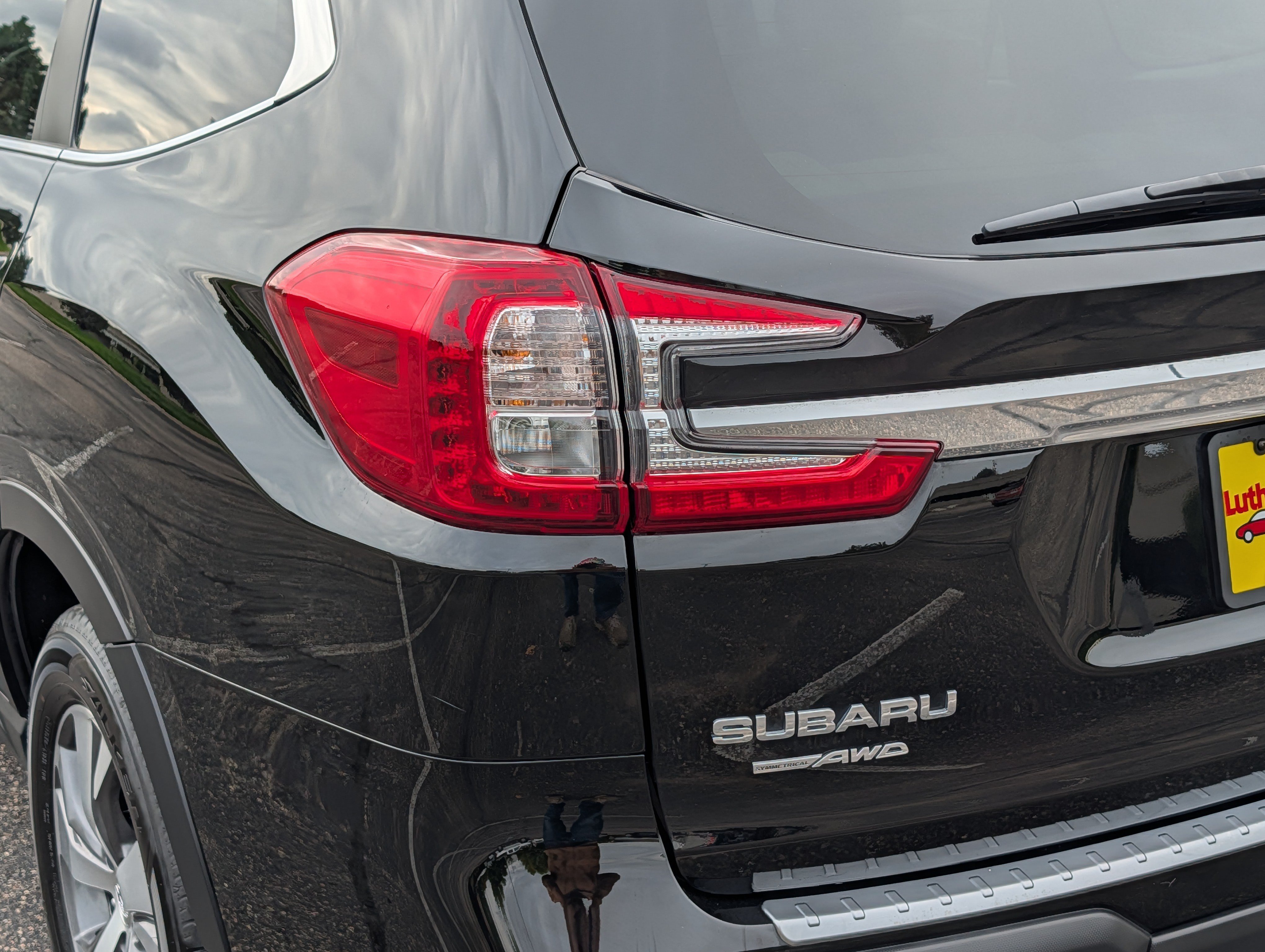 Used 2025 Subaru Ascent Premium AWD/4WD image 17