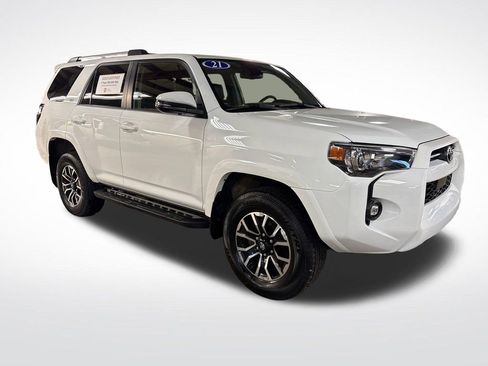 Certified 2021 Toyota 4Runner SR5 Premium w/ Moonroof Package AWD/4WD image 7