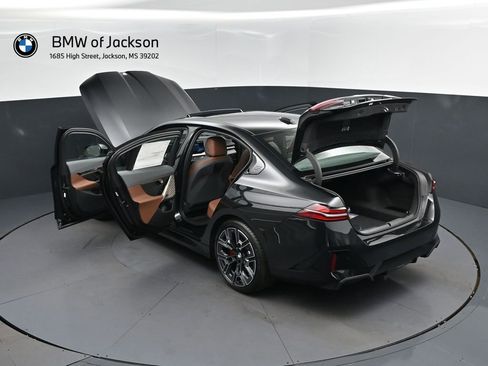 New 2027 BMW 530i w/ M Sport Package RWD image 2