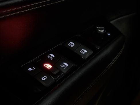 Used 2024 Jeep Wagoneer L Series III w/ Flexible Seating Group image 43