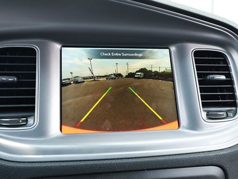 Used 2023 Dodge Charger SXT RWD image 17