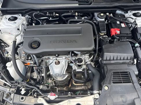 Used 2025 Honda Civic Sport image 32