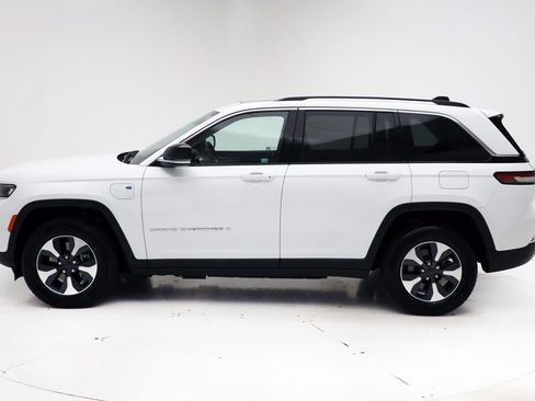 Used 2023 Jeep Grand Cherokee 4WD 4xe image 6
