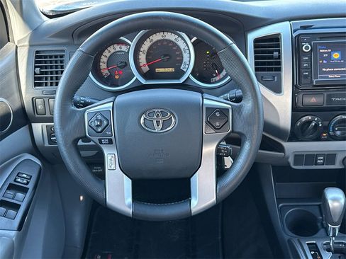 Used 2015 Toyota Tacoma PreRunner image 24