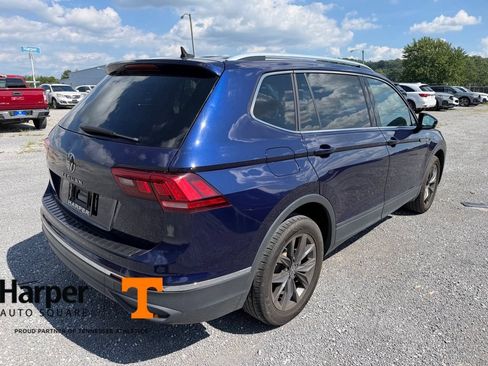 Used 2022 Volkswagen Tiguan SE FWD image 5