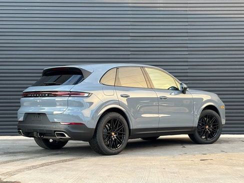 Certified 2026 Porsche Cayenne AWD/4WD image 7