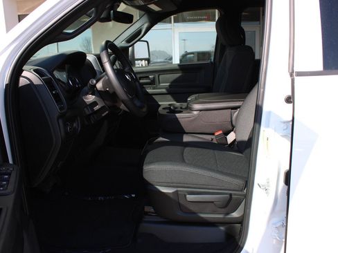 New 2026 RAM 3500 Tradesman AWD/4WD image 13