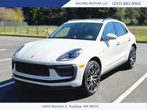 Used 2023 Porsche Macan w/ Premium Package Plus AWD/4WD image 1