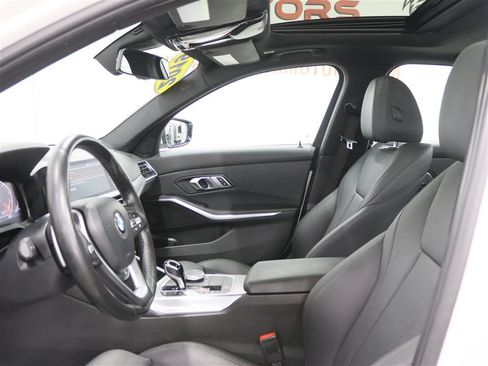 Used 2019 BMW 330i xDrive Sedan w/ Convenience Package AWD/4WD image 14
