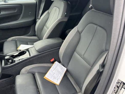 Used 2023 Volvo XC40 Recharge Core w/ Protection Package Premier AWD/4WD image 4