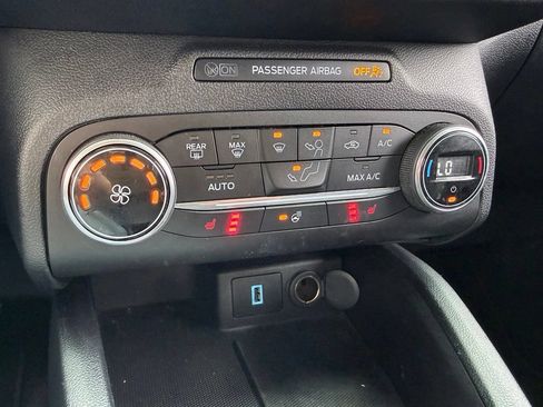 Used 2020 Ford Escape SEL FWD image 3