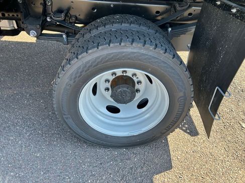 New 2026 Ford F550 4x4 Supercab Super Duty image 29