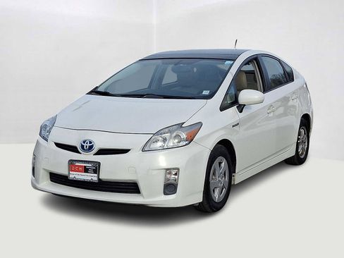 Used 2010 Toyota Prius Five image 1