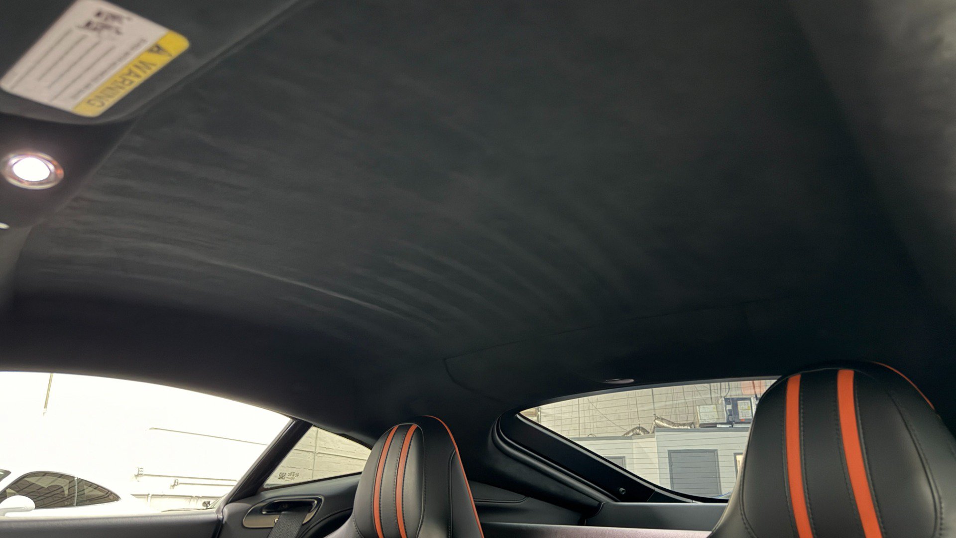 Used 2021 Aston Martin V8 Vantage Coupe RWD image 47
