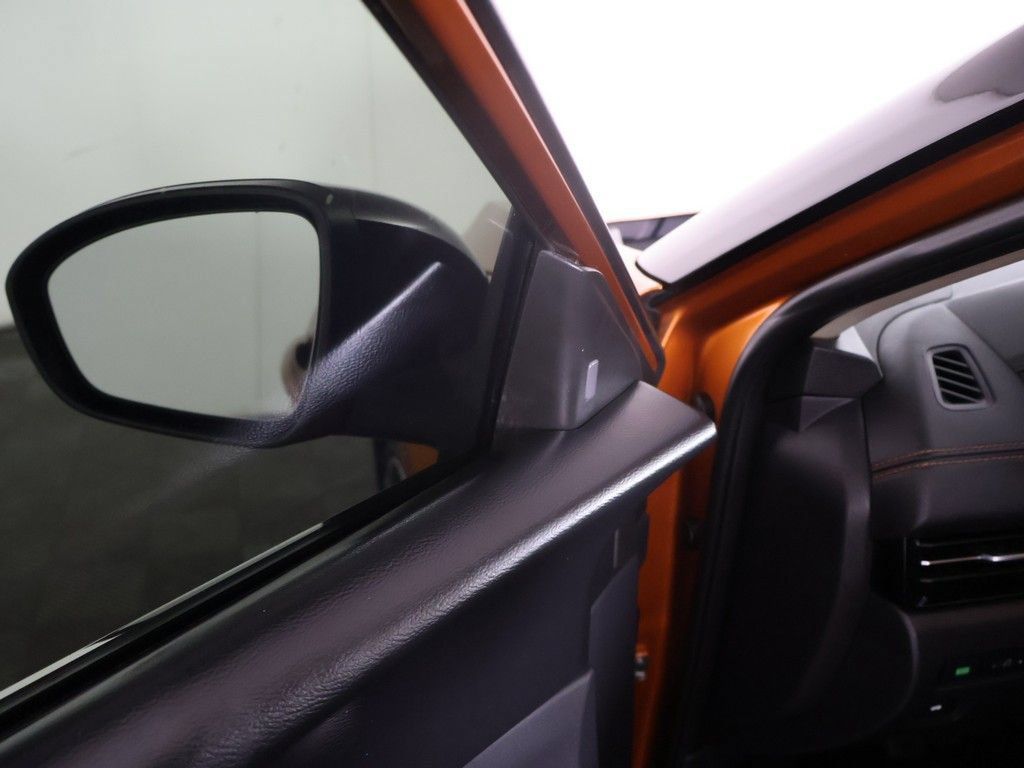 Used 2023 Nissan Sentra SR FWD image 32