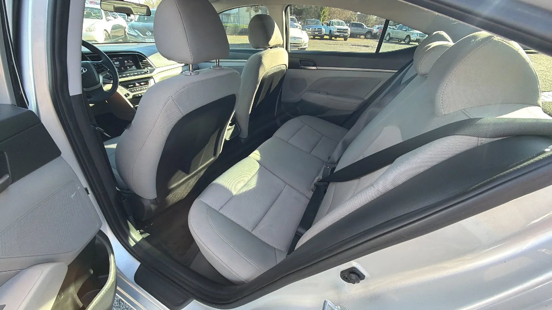 Used 2018 Hyundai Elantra SEL FWD image 9