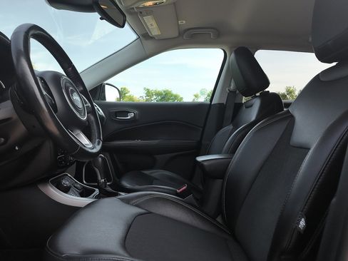 Used 2019 Jeep Compass Latitude w/ Cold Weather Group image 25