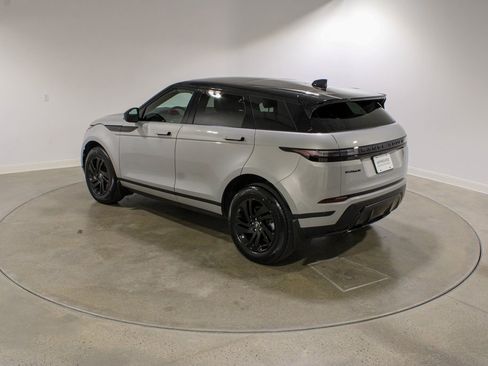 Used 2025 Land Rover Range Rover Evoque S image 3