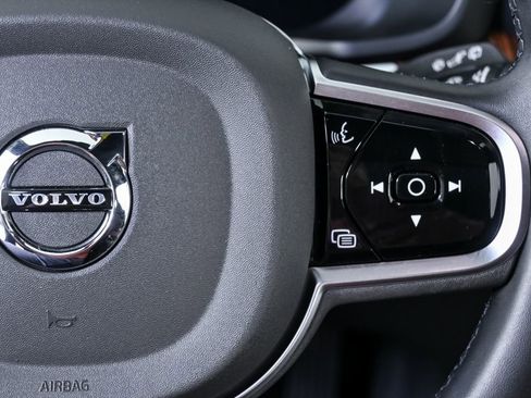 Certified 2025 Volvo V60 B5 Cross Country Plus image 12