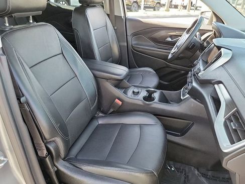 Used 2023 GMC Terrain SLT w/ Infotainment Package II image 20