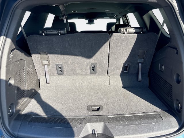 Used 2025 Chevrolet Tahoe LT RWD image 25