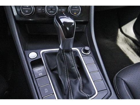 Used 2022 Volkswagen Jetta SE FWD image 27